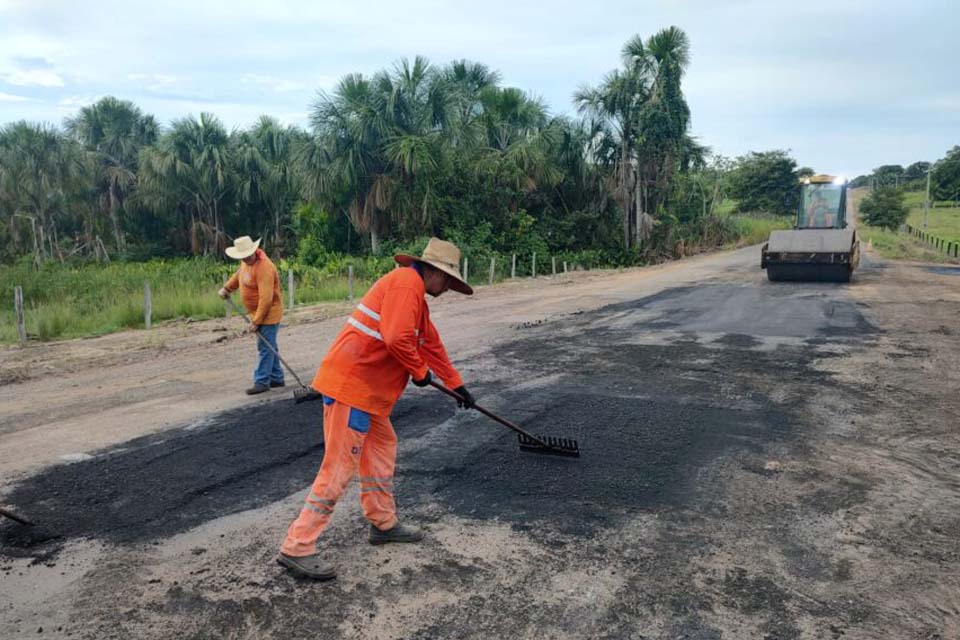 Obras de manutenção avançam na RO-383 ligando Rolim de Moura a Santa Luzia d’Oeste