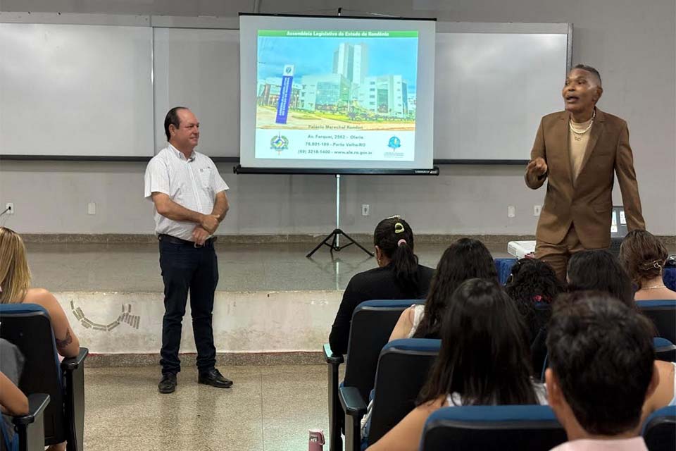 Deputado Pedro Fernandes celebra início do Curso de Marketing Pessoal em Ariquemes 