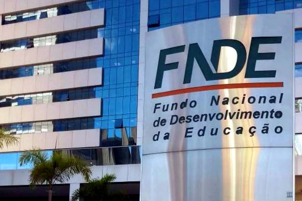 FNDE vai empenhar R$ 118,3 milhões para ensino médio integral