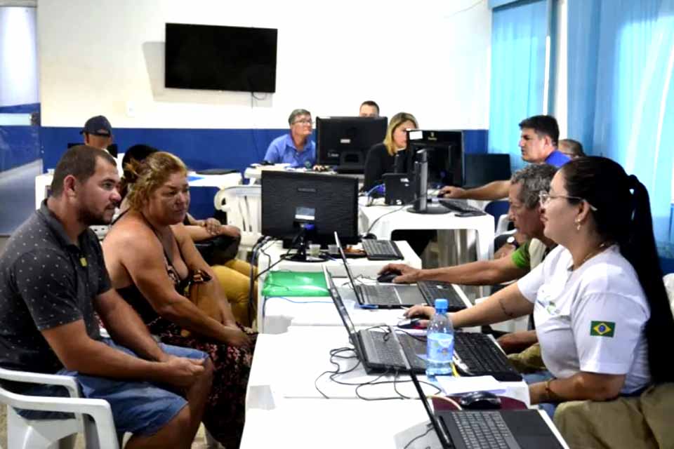 Cerca de 900 produtores são atendidos em mutirão fundiário promovido em parceria entre a Sepat, Incra e Semagri