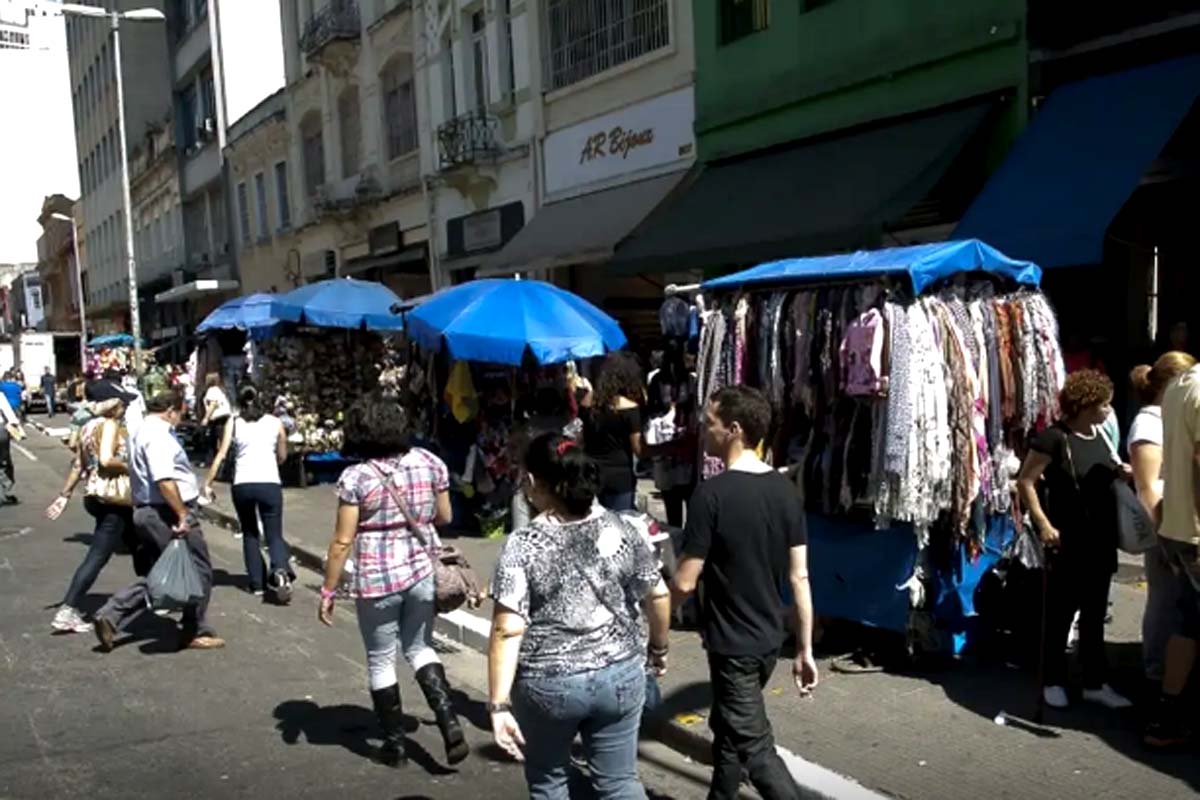 Ocupação de pessoas 60+ sobe 53% em 10 anos; ritmo supera o dos jovens