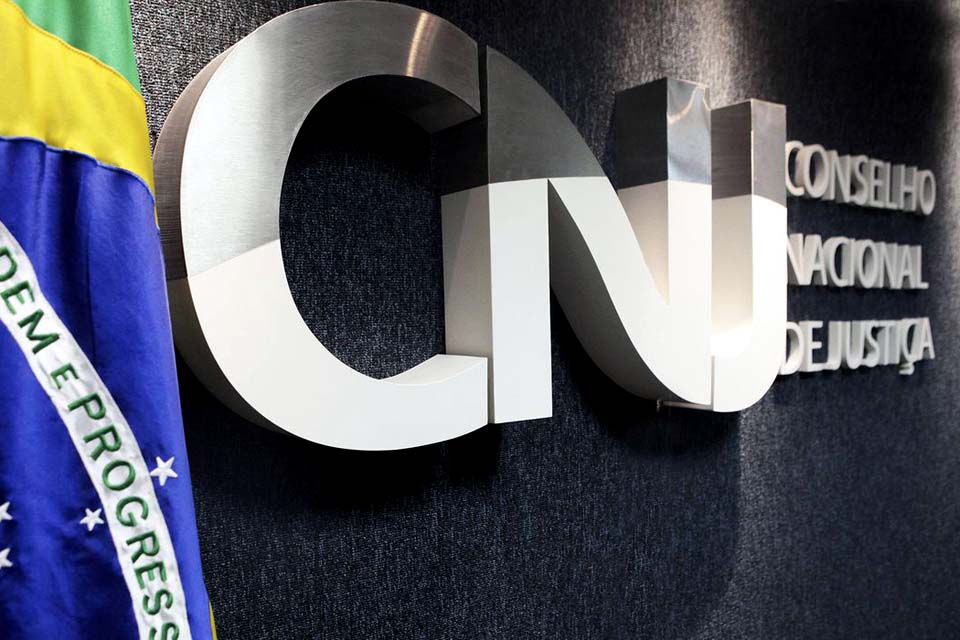 CNJ regulamenta prisão domiciliar de responsáveis por crianças