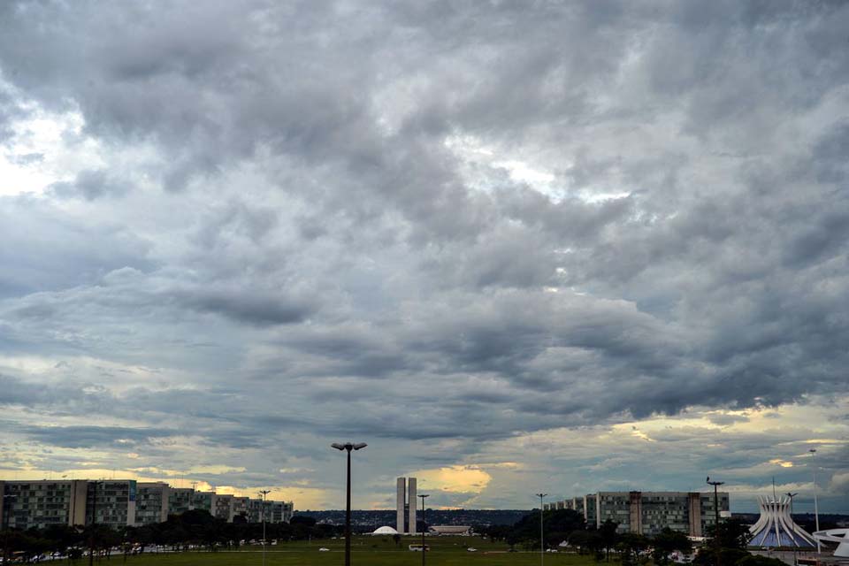Senadores pedem definição de prioridades para reforma tributária