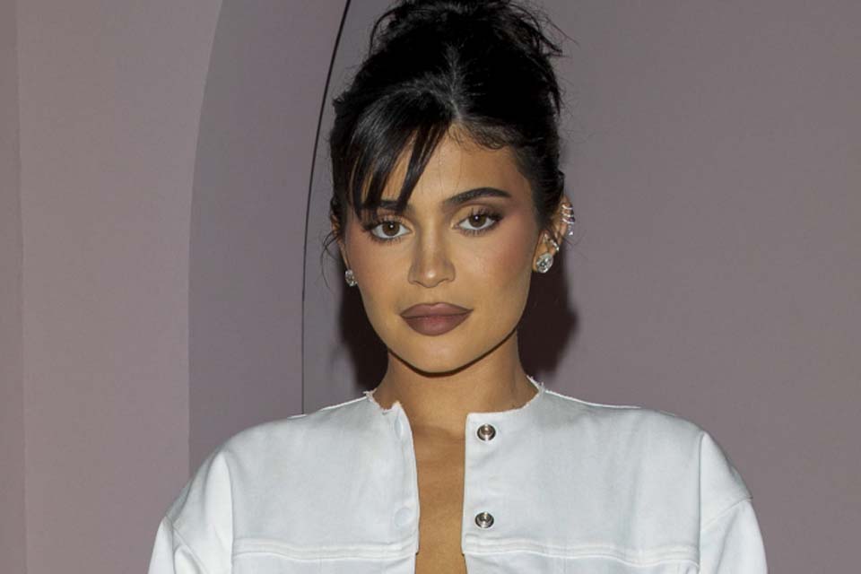 Kylie Jenner rebate crítica de usuário do TikTok: Ainda dirijo e faço coisas normais