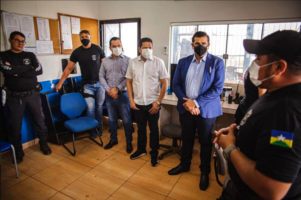 Deputado Jair Montes recebe apoio de policiais penais de Guajará-mirim
