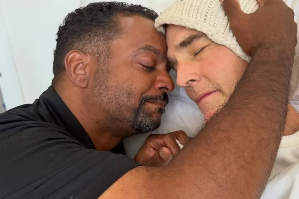 Astro de “Um Maluco no Pedaço” publica foto do último adeus a James Van Der Beek