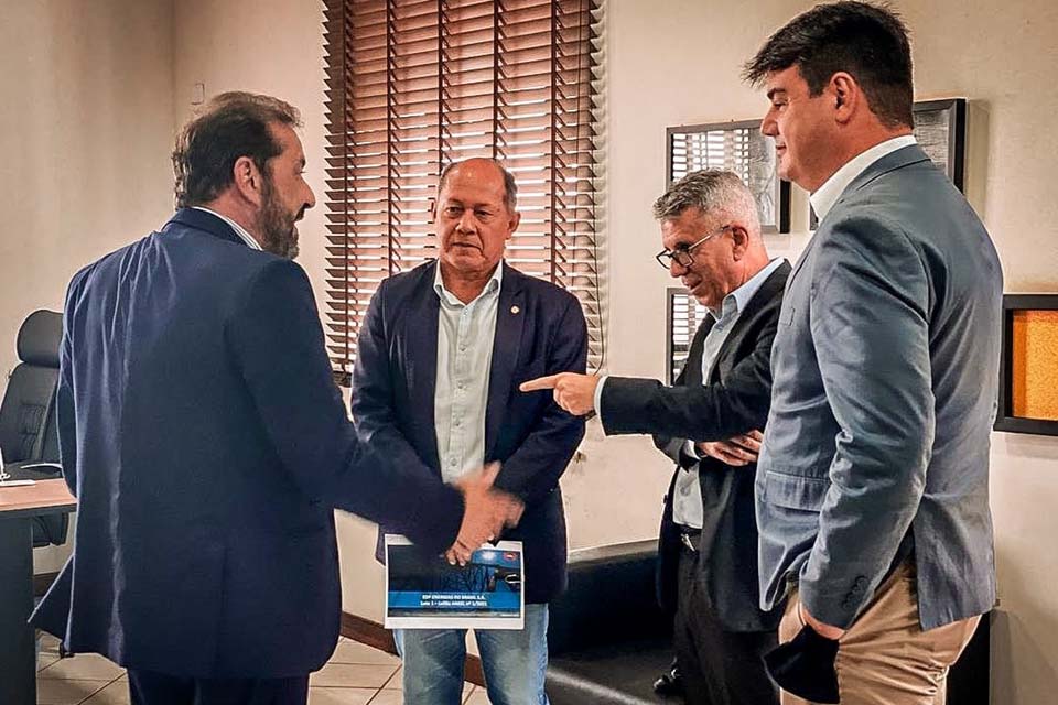 Deputado Coronel Chrisóstomo participa de reunião com representantes da Energias do Brasil S.A, operadora no setor energético