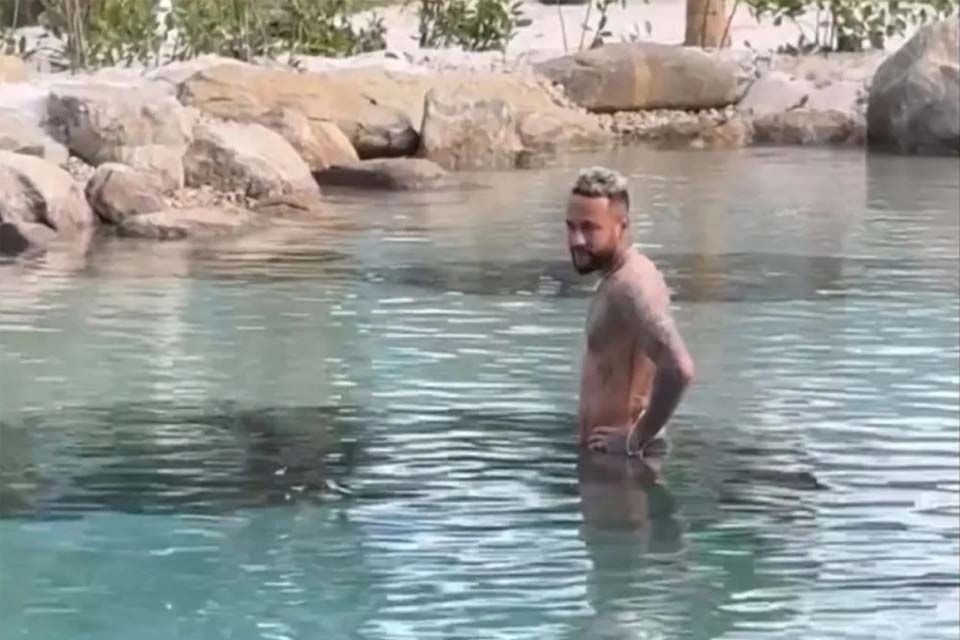 Justiça mantém interdição de lago artificial na mansão de Neymar
