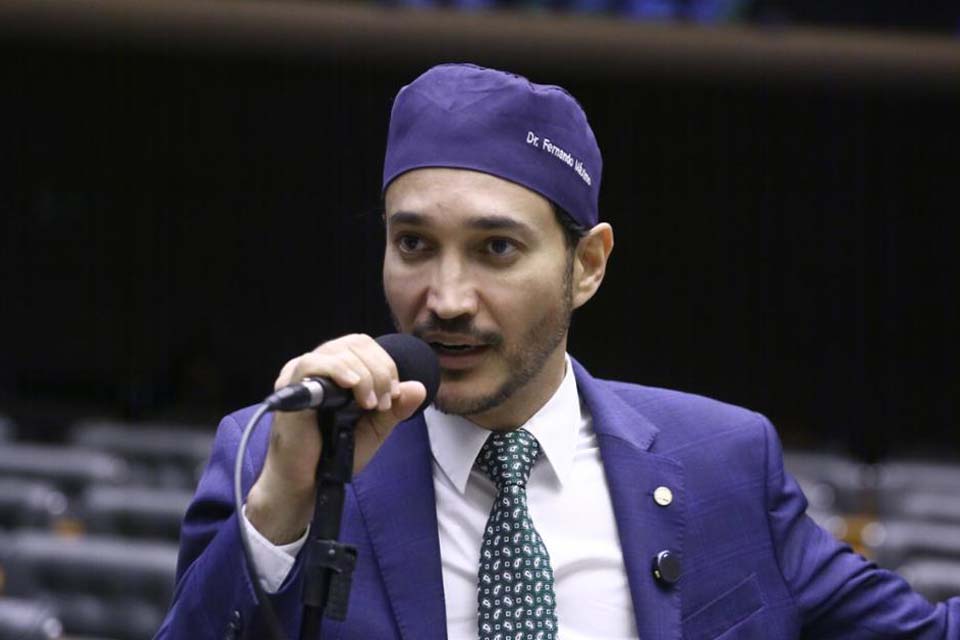 Fernando Máximo propõe protocolo nacional para incentivar doação de células-tronco do cordão umbilical