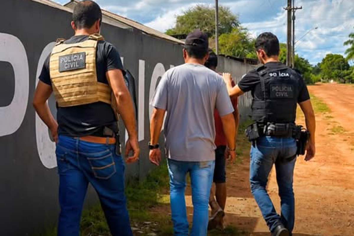 Homem investigado por crimes contra crinaça é preso pela Polícia Civil