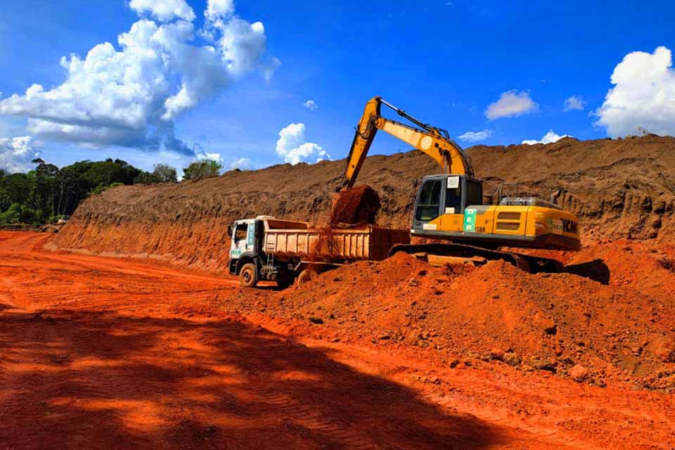 Governo de promove melhorias na RO-485 saindo de Colorado do Oeste até Corumbiara