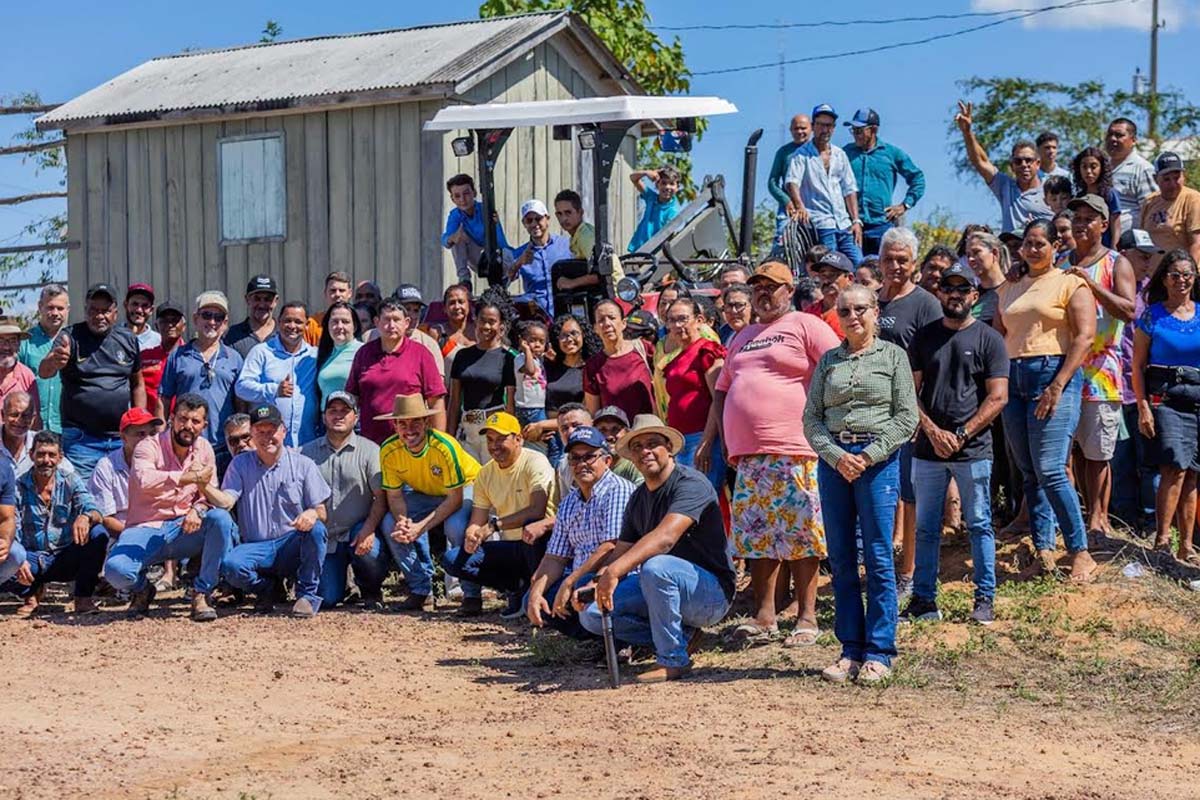 Associação ASPROTERRA de Ariquemes, recebe trator e implementos agrícolas com recurso destinado por Pedro Fernandes