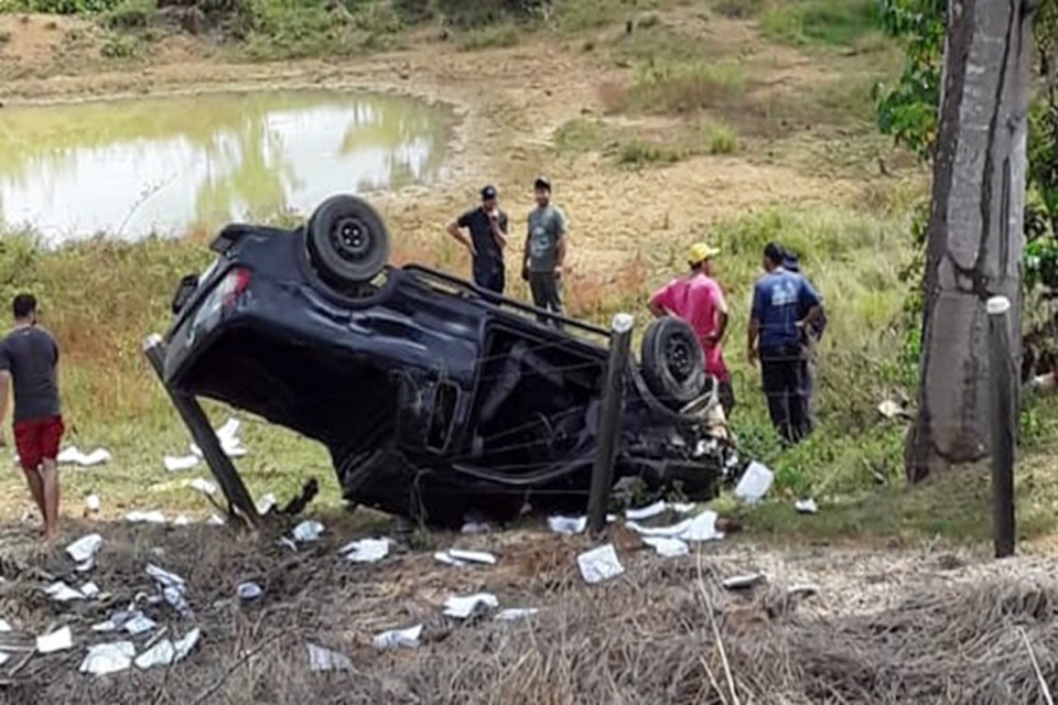 Jovem de 19 anos e adolescente morrem em grave acidente no distrito de 5°Bec