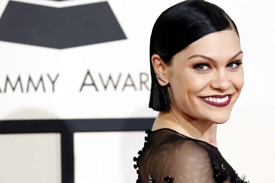 Jessie J diz que prefere fazer tarefas domésticas em vez de sexo