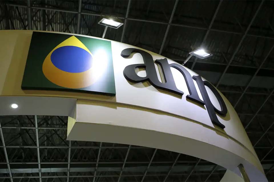 ANP aprova adição obrigatória de corante ao óleo diesel marítimo