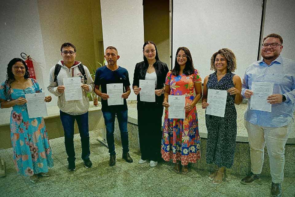 Prefeitura de Espigão do Oeste realiza posse de novos servidores públicos