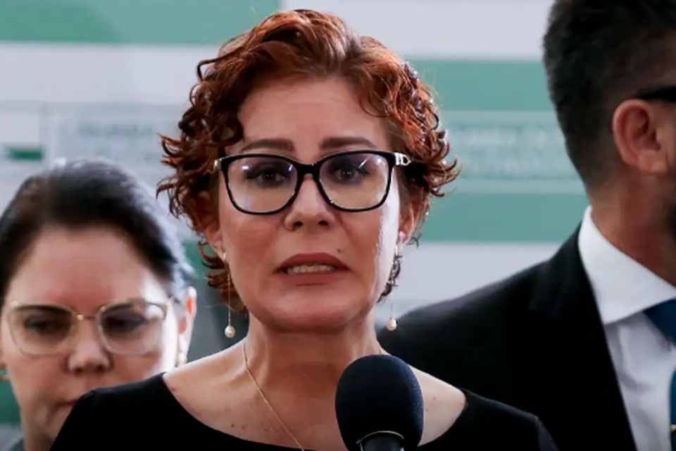 Itália diz seguir em busca de Carla Zambelli e descarta pista mais recente sobre deputada
