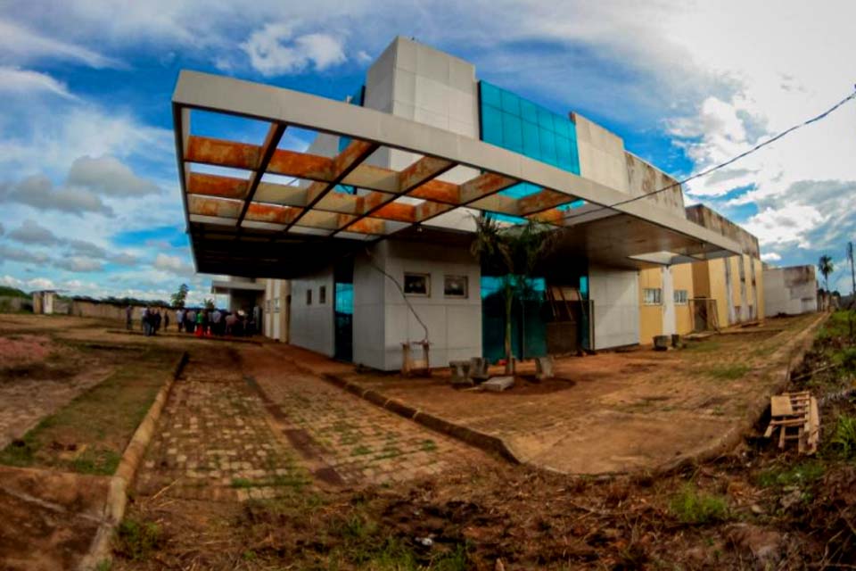 Obra do Hospital Regional de Guajará-Mirim avança e vai garantir estrutura moderna à população