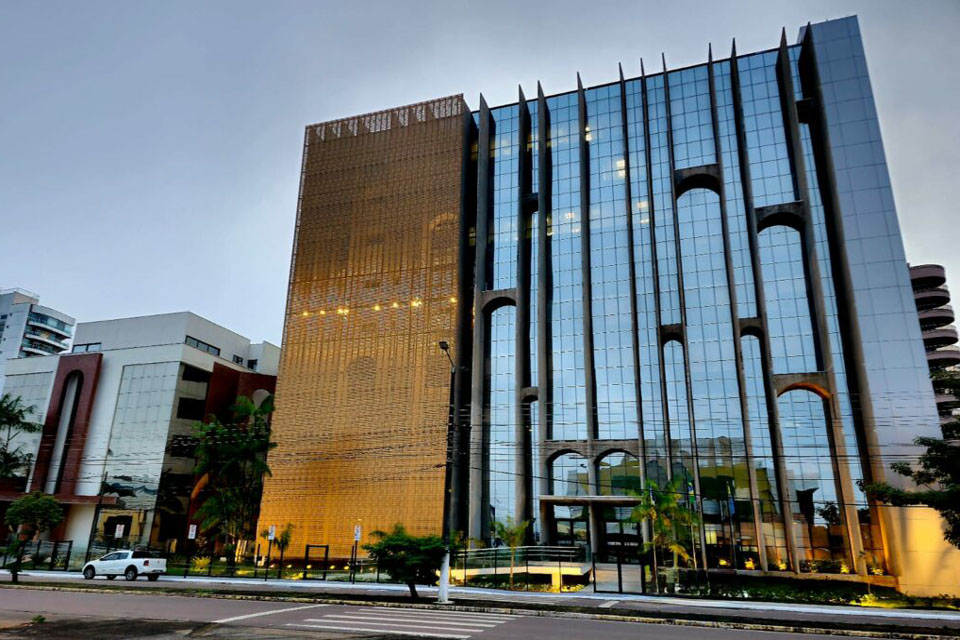 Reinaugurada sede histórica do Tribunal de Contas em Porto Velho