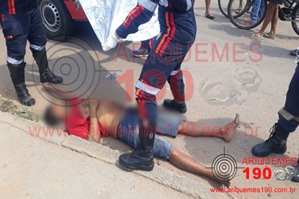 Bebedeira e briga termina com homem morto a golpe de faca