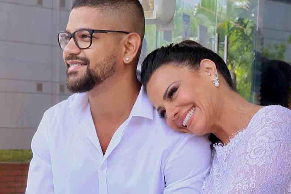 Grávida aos 46 anos de idade, Viviane Araújo revela nome escolhido para o filho