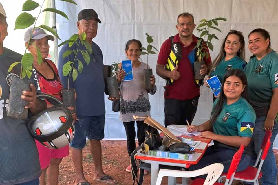 SEMMA realiza entrega de mudas na Escola Capitão Godoy durante o programa Rondônia Cidadã 