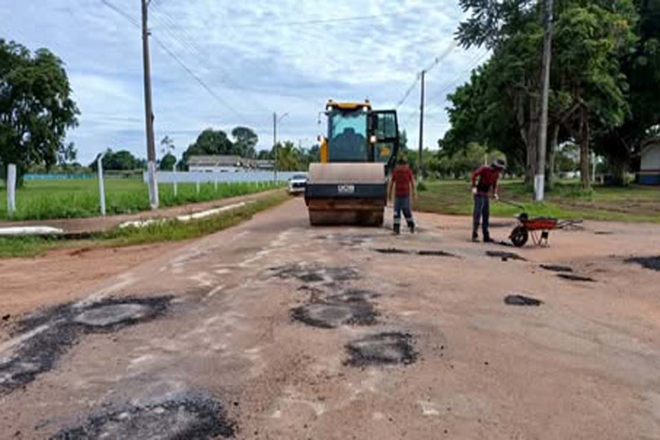 Prefeitura de Guajará-Mirim intensifica manutenção viária com operação tapa-buracos em avenidas