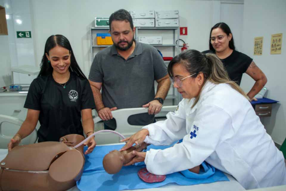 Mais de 5 mil profissionais qualificados: governo de Rondônia impulsiona excelência da educação em saúde no estado