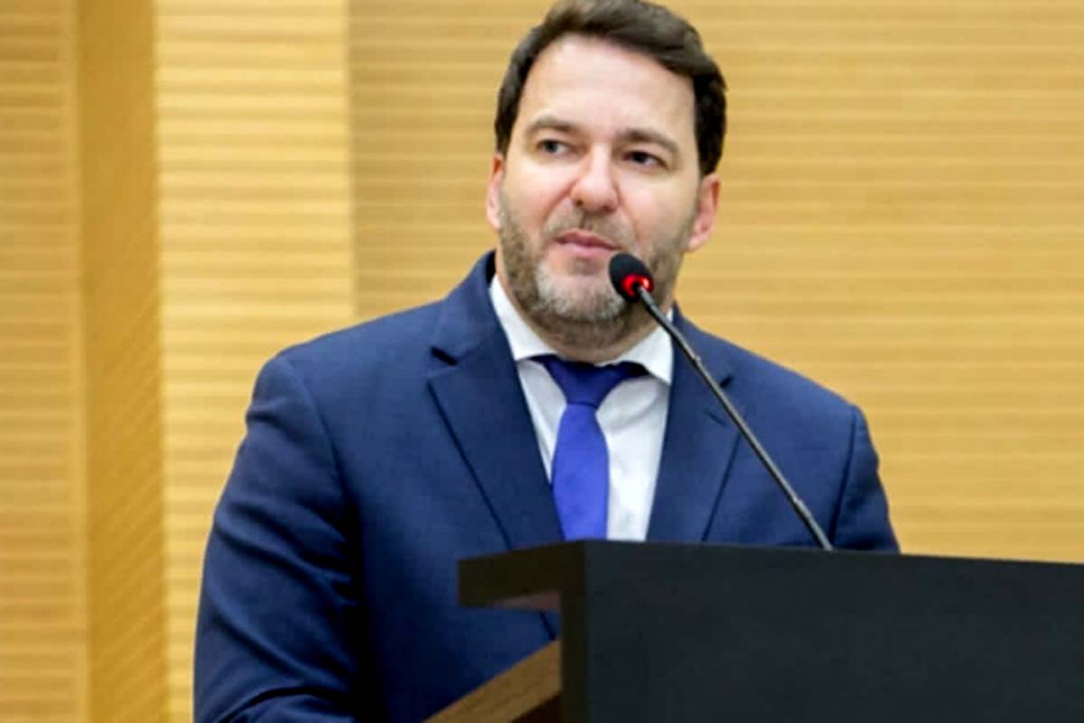 Deputado Alex Redano solicita recuperação da RO-408 entre Campo Novo e Vila União