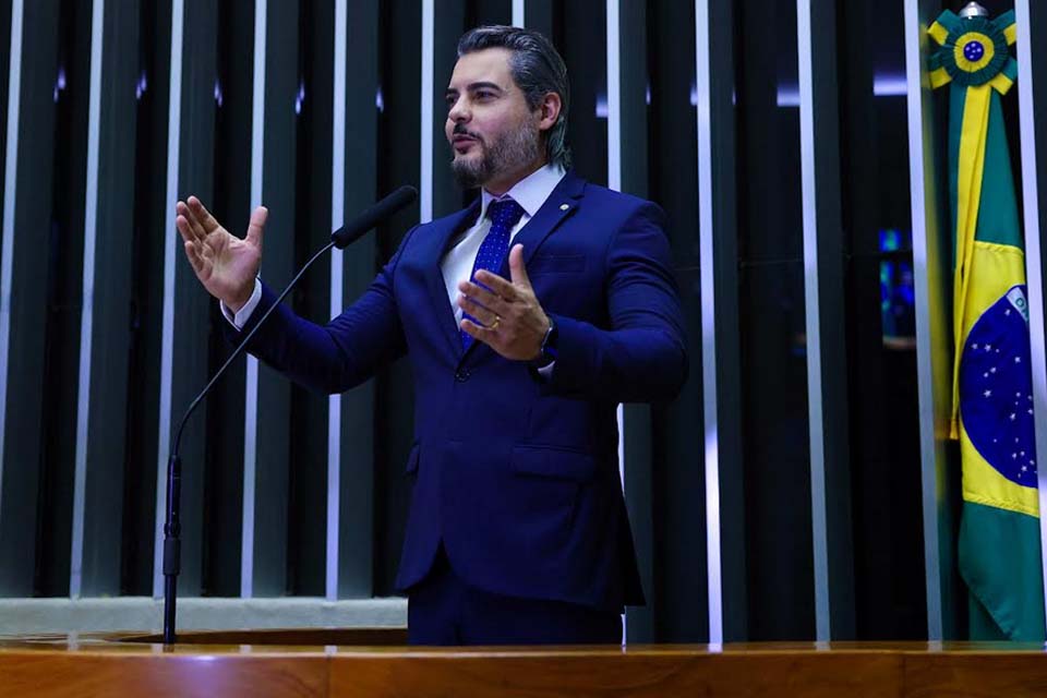 Thiago Flores apoia debate sobre ações da Secretaria Nacional de Periferias em audiência pública na Câmara 