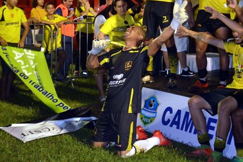 Goleiro Gil acerta retorno ao Vilhenense