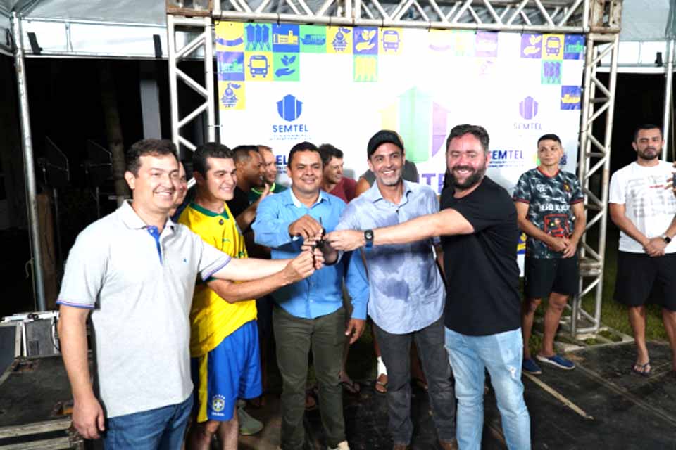 Comunidade de União Bandeirantes recebe ambulância zero quilômetro