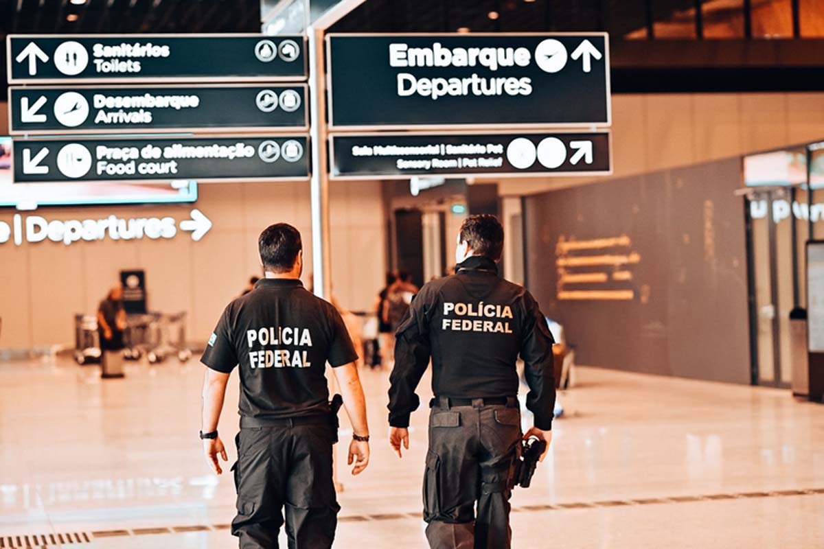 PF prende dois suspeitos com 10 kg de cocaína no aeroporto de Porto Velho