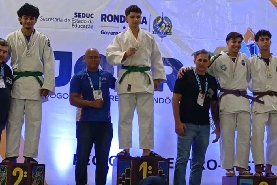 Aluno da Escola Kolping de Jaru é campeão de Judô no JOER e garante vaga nos Jogos da Juventude