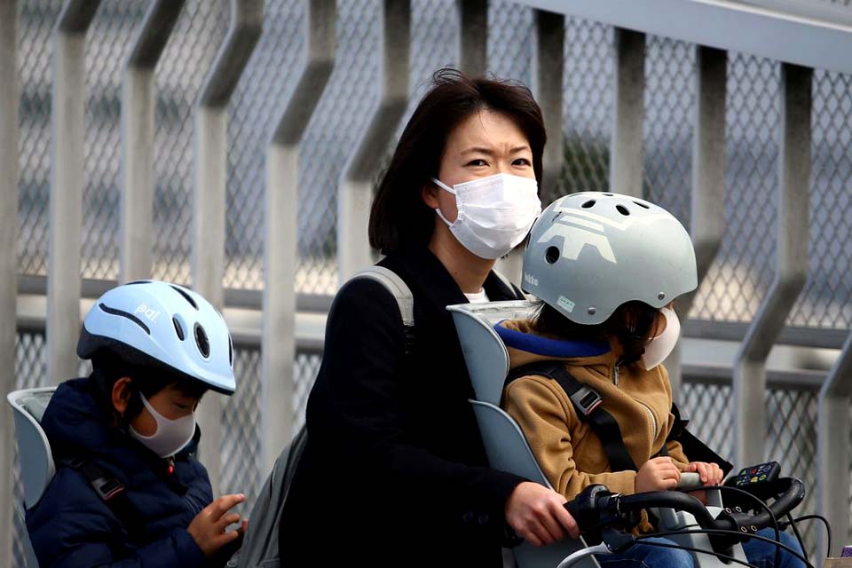 Japão torna mais rigorosas restrições de entrada no país