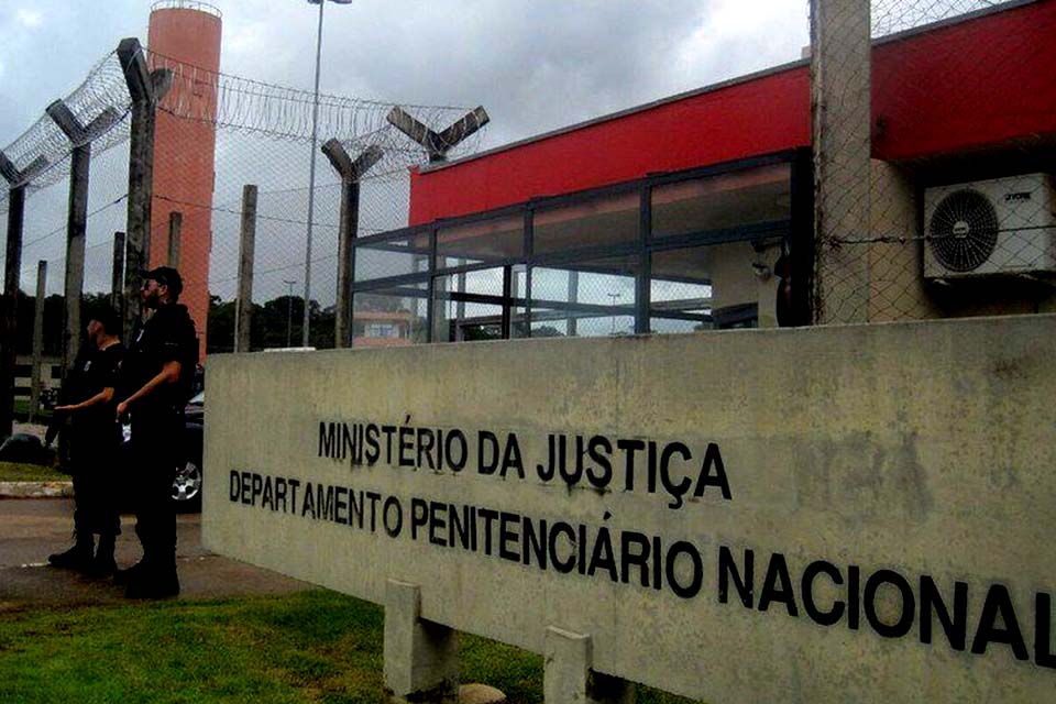 Mais 10 integrantes do PCC são transferidos de SP para Penitenciária Federal de Porto Velho