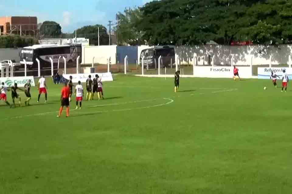 Sem vencer a três rodadas Real Ariquemes empata com Vilhenense