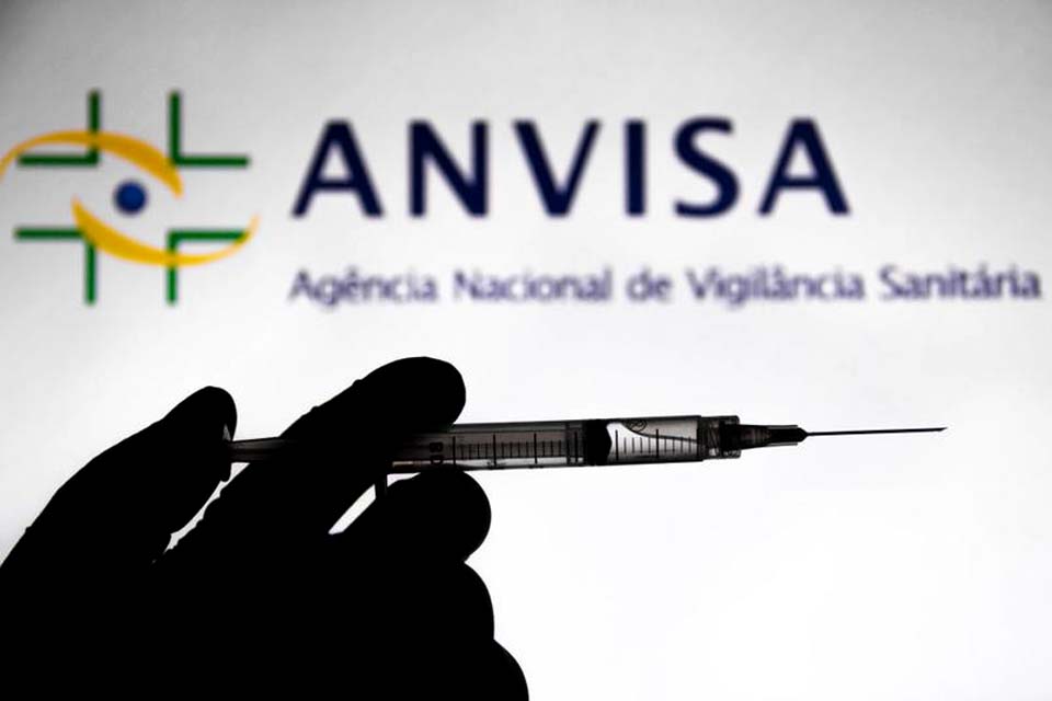 Anvisa autoriza uso emergencial de novo medicamento contra a covid-19