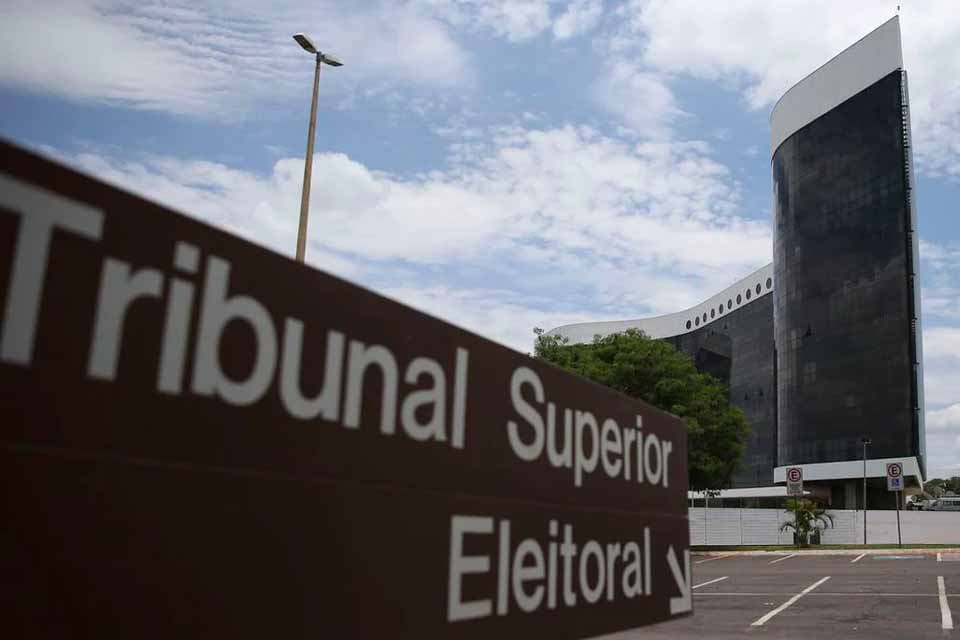 Não há “sala escura de apuração de votos”, diz TSE ao rebater Forças Armadas