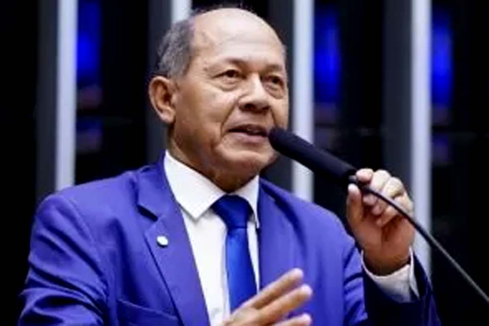 Coronel Chrisóstomo vai relatar no plenário da Câmara o projeto que facilita a concessão de florestas públicas