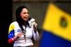 María Corina Machado foi impedida de voltar à Venezuela, diz partido