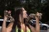 Miss Bumbum recebe multa de R$ 3 mil após performance com cobra