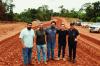Jean Oliveira e diretor-geral do DER acompanham obra na Serra do Pialopes em Alta Floresta