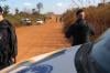 Criminoso armado invade propriedade rural, amarra vítimas e rouba armas e motocicleta