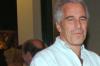 Jeffrey Epstein pode ter deixado carta de suicídio, e documento está sob sigilo, diz jornal