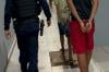 Dupla de adolescentes é detida com arma falsa depois de agredir vítima