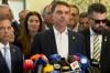 Flávio Bolsonaro confirma encontro com Daniel Vorcaro após prisão e diz que tratou de financiamento para filme sobre Jair Bolsonaro