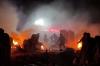 Incêndio em acampamento de Rafah após bombardeio que matou civis foi 