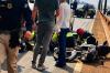 Motociclista fica gravemente ferido após colisão com carro na BR-364
