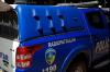 Jovem fica ferida após pular de carro em movimento na madrugada 